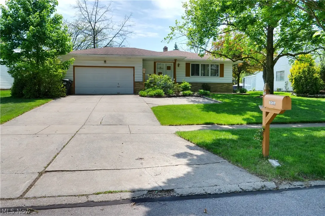 9307 Munich Drive, Parma, OH 44130 - #1