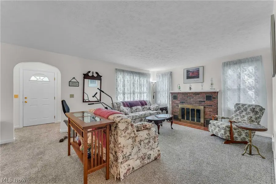 5295 Broadway, Lorain, OH 44052 - #2
