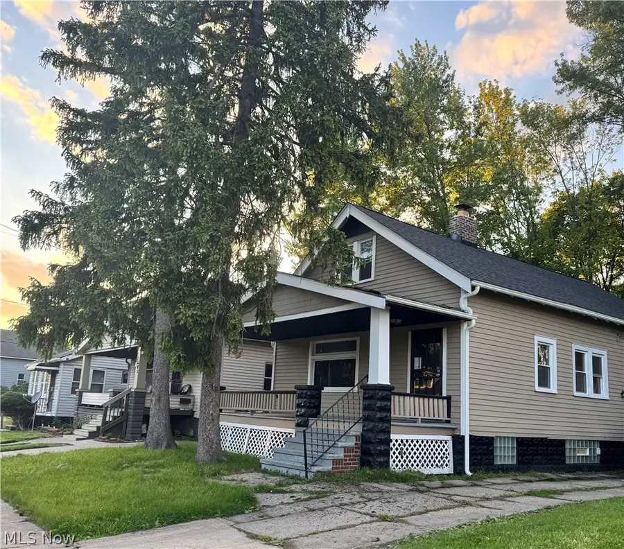 12709 Dove Avenue, Cleveland, OH 44105 - #2