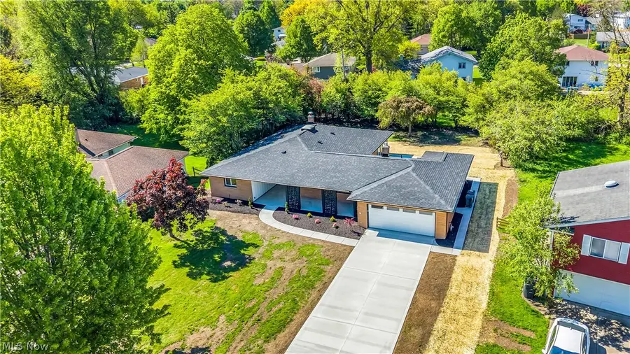 1982 Edenhall Drive, Lyndhurst, OH 44124 - #2
