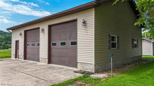 6 Gale Avenue, Newport, OH 45768