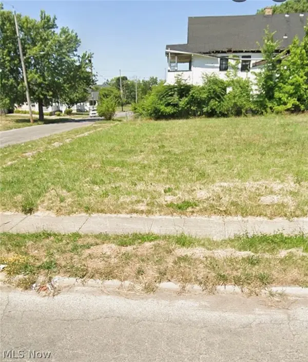 797 E 125th Street, Cleveland, OH 44108
