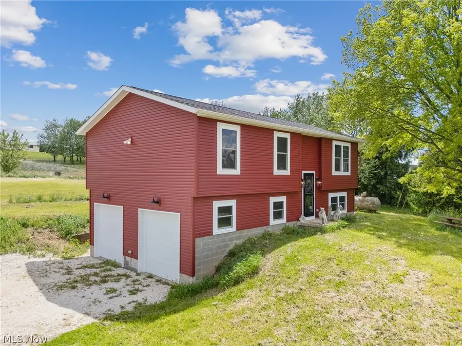 4588 S Elyria Road, Shreve, OH 44676 - #2