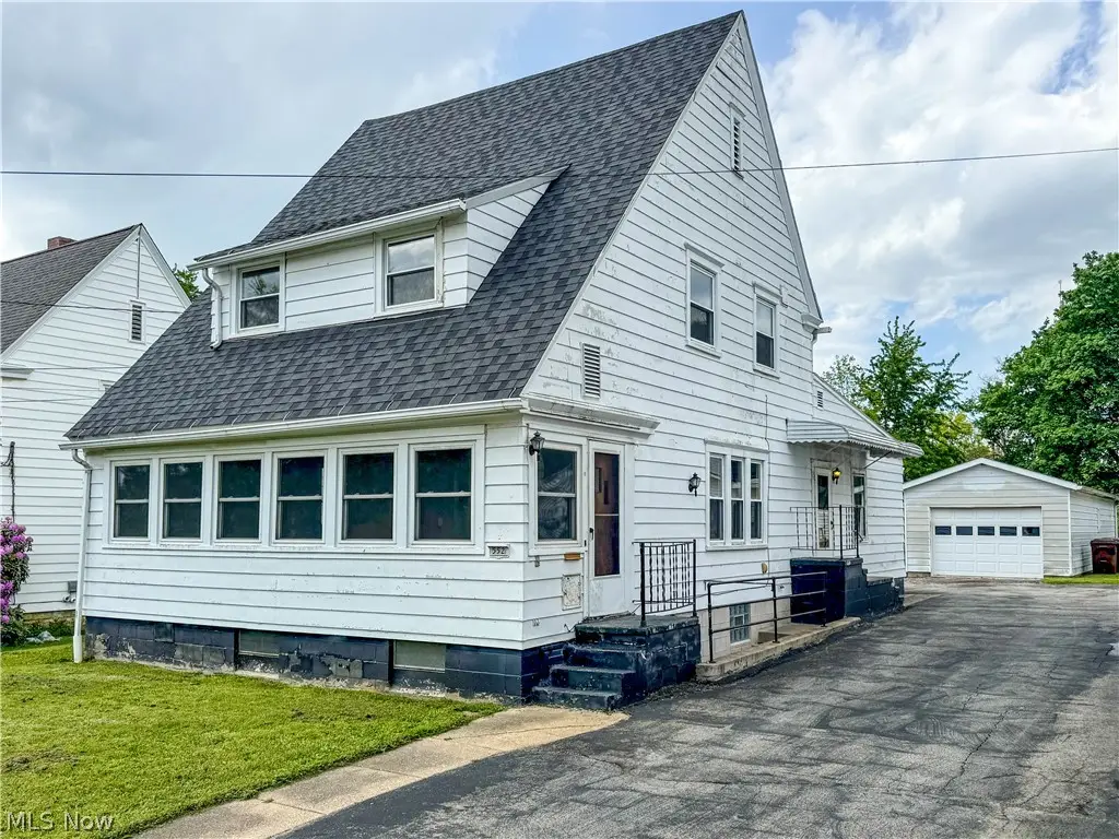 552 E 8th Street, Salem, OH 44460 - #1