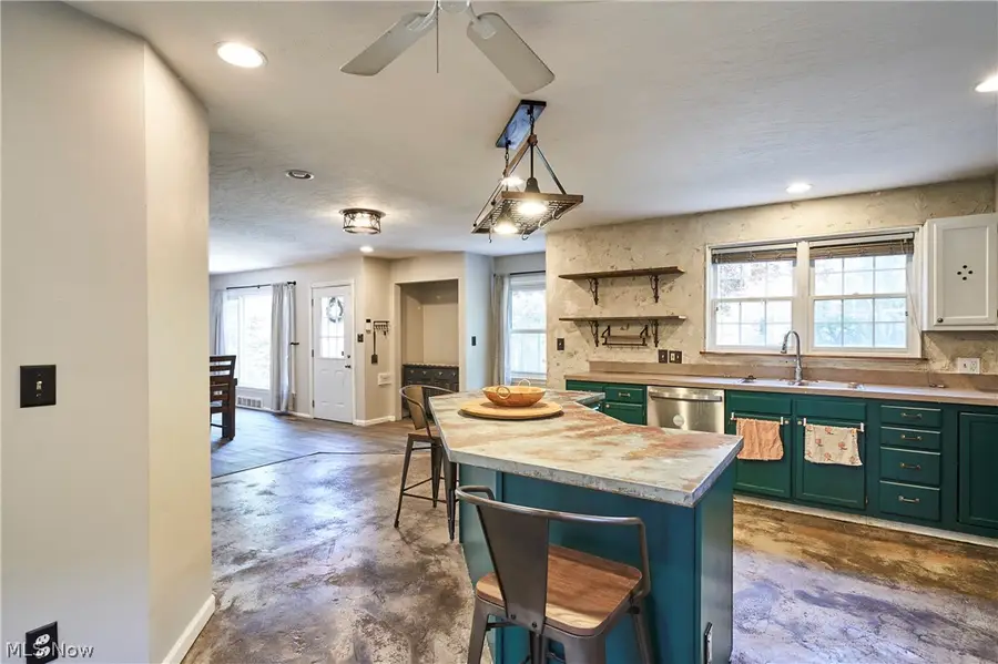 780 Bates Road, Rocky River, OH 44116 - #3