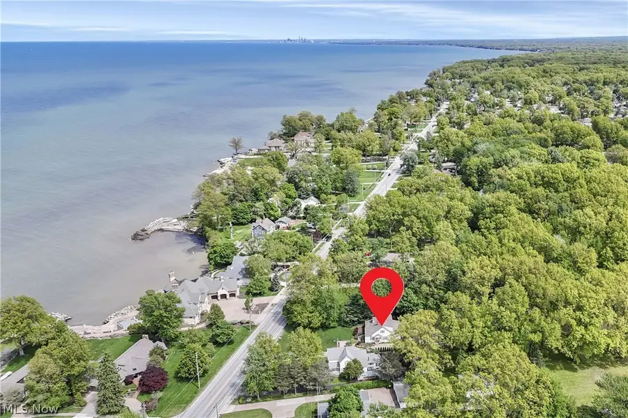 32207 Lake Road, Avon Lake, OH 44012 - #2
