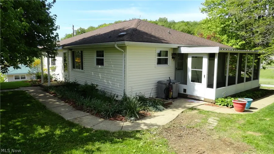 11 Lamp Post Lane, New Cumberland, WV 26047 - #3