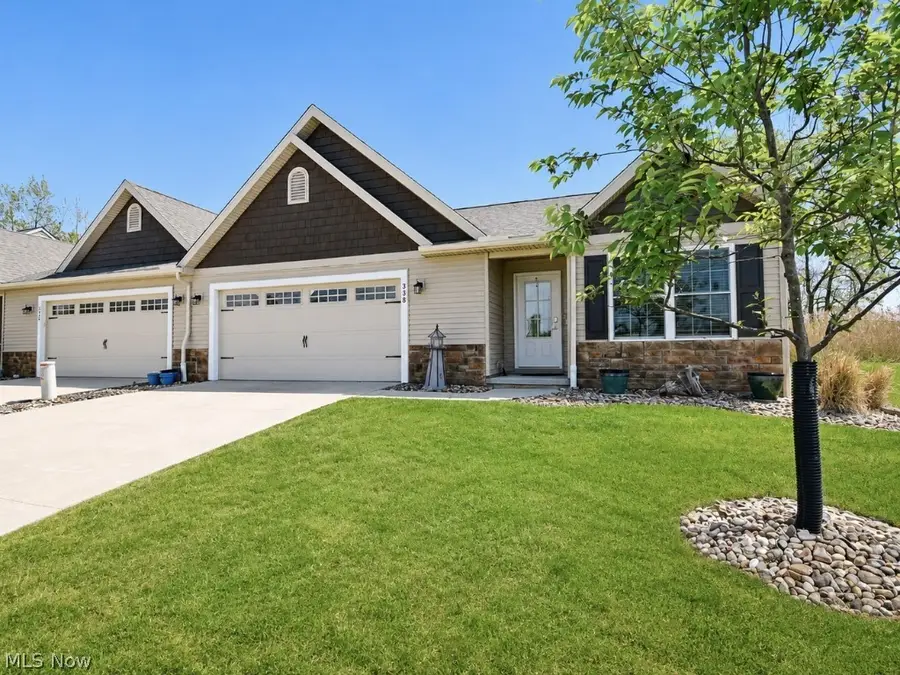 338 Nautical Way, Fairport Harbor, OH 44077 - #3