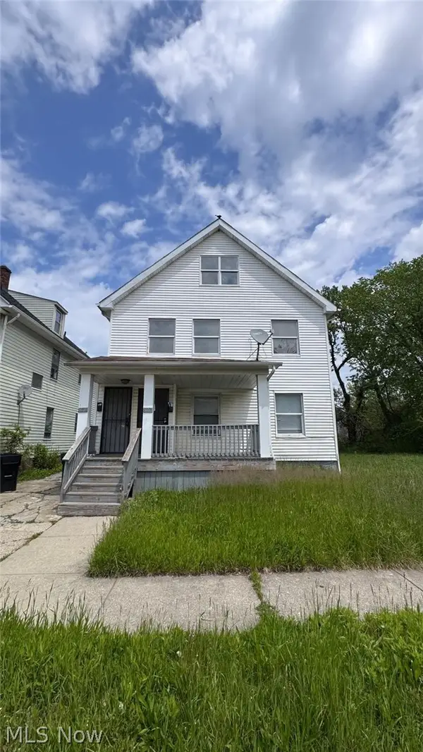 877 Rudyard Road, Cleveland, OH 44110
