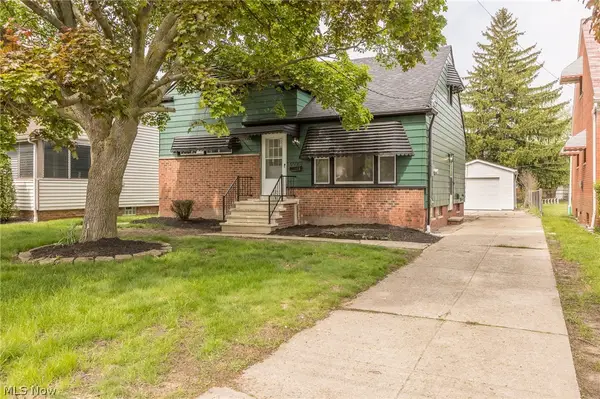 29307 Lake Shore Boulevard, Willowick, OH 44095