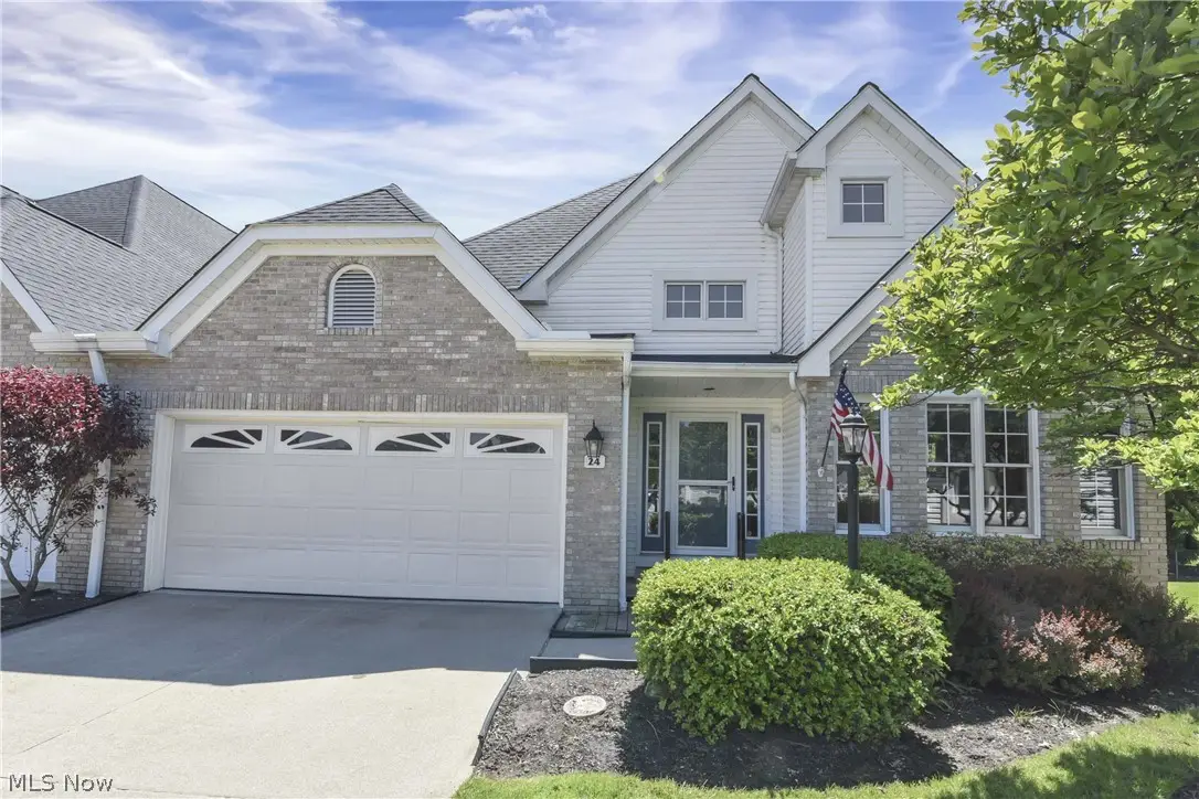 24 Nantucket Row, Rocky River, OH 44116 - #1