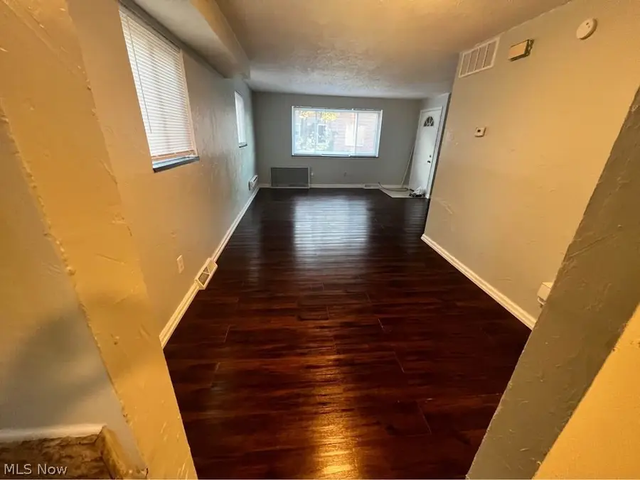 23755 Banbury Circle, Warrensville Heights, OH 44128 - #3