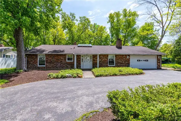 27103 Hilliard Boulevard, Westlake, OH 44145