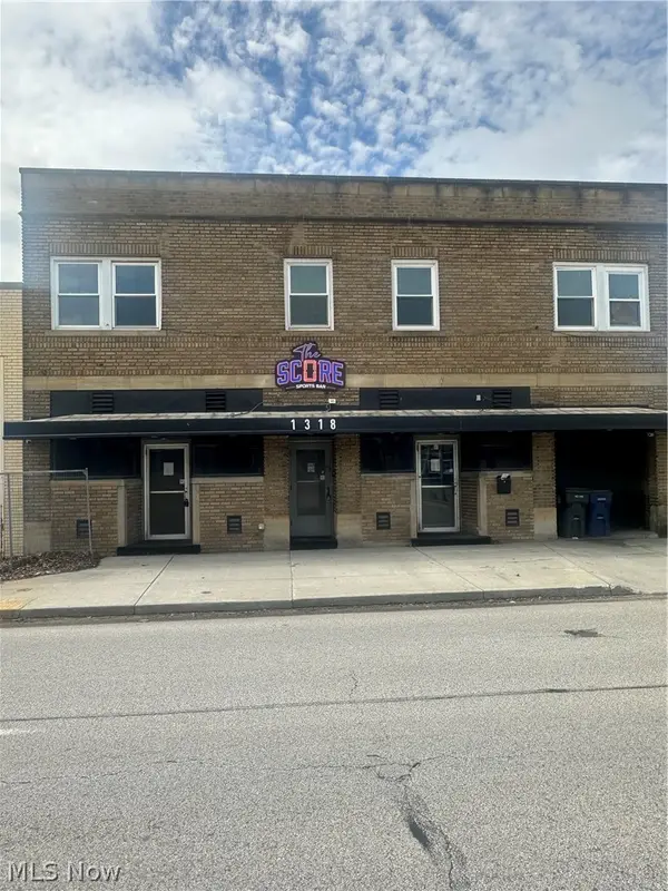 1318 Warrensville Center Road, Cleveland Heights, OH 44121