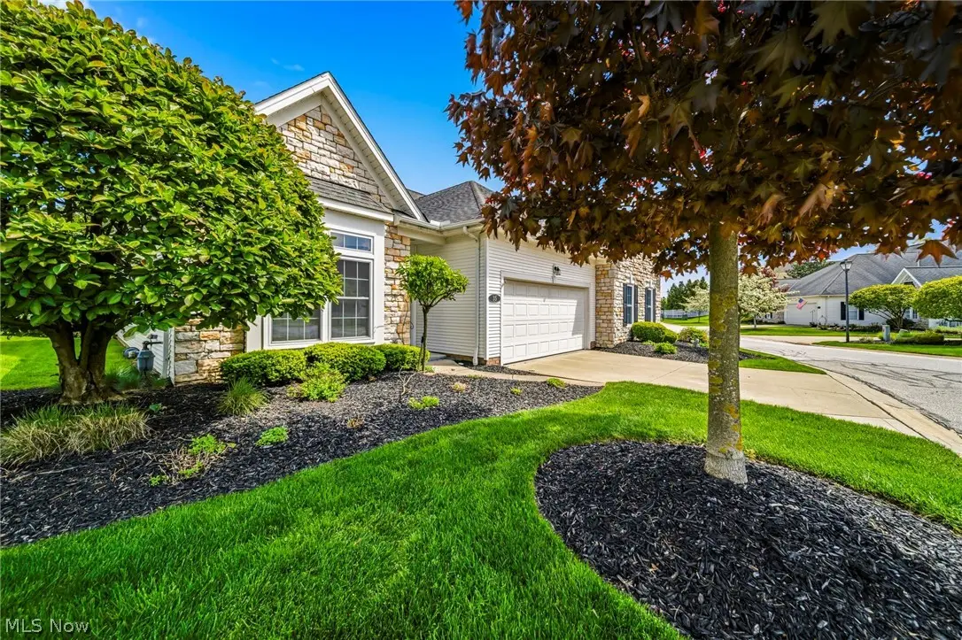 35 Gullybrook Lane, Willoughby Hills, OH 44094 - #1