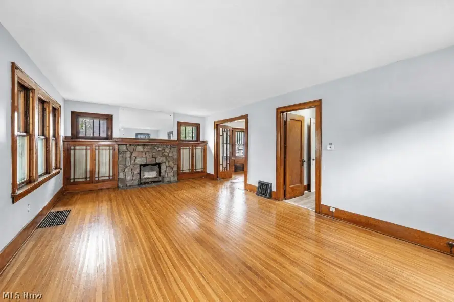 1396 Curtis Street, Akron, OH 44301 - #3