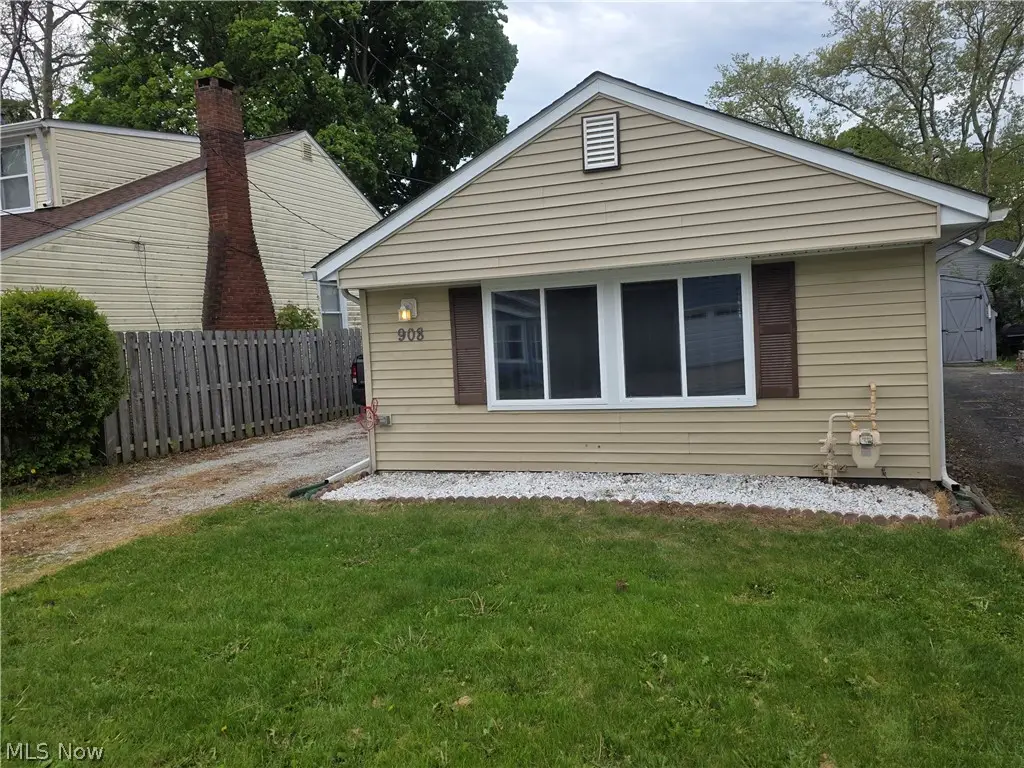908 Bellevue Drive, Willoughby, OH 44094 - #1