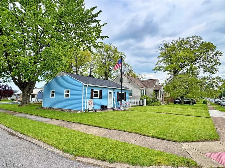700 Clark Street, Elyria, OH 44035 - #3