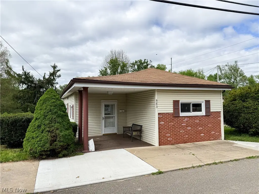 583 E 1st Street, Uhrichsville, OH 44683 - #1