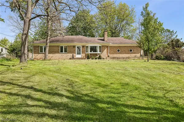 13760 Albion Road, Strongsville, OH 44136