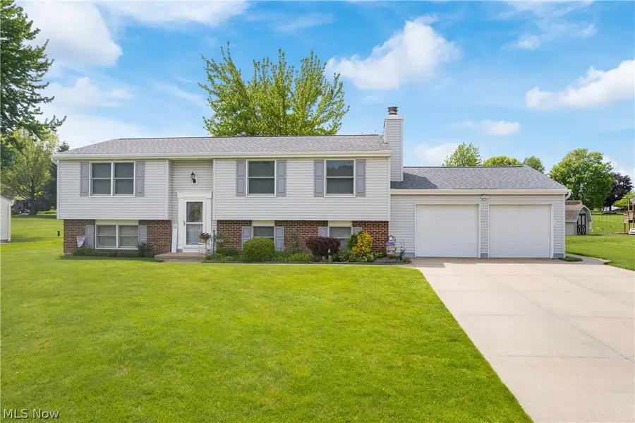 4506 Honeysuckle Drive, Green, OH 44720 - #3