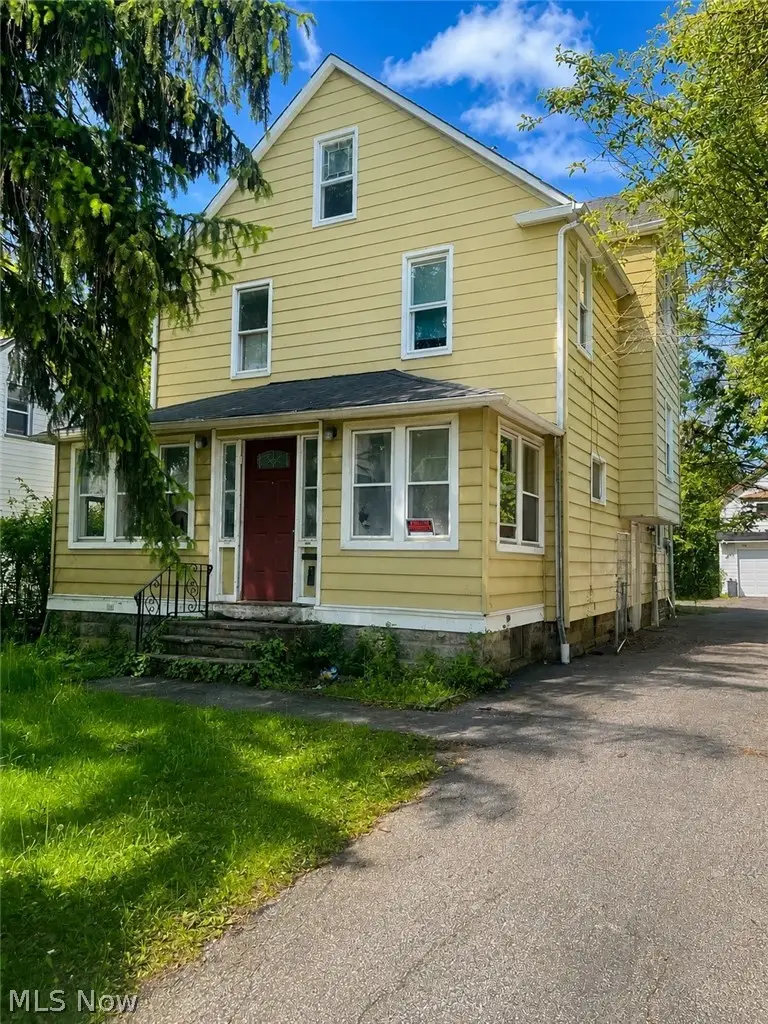 1304 E 188 Street, Cleveland, OH 44110 - #1