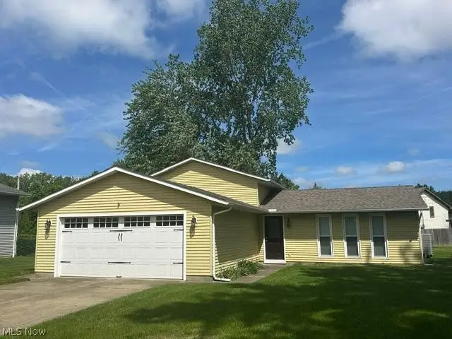 454 Oaknoll Drive, Amherst, OH 44001 - #1