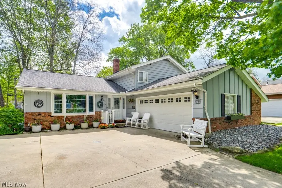 6723 Edgemoor Avenue, Solon, OH 44139 - #3