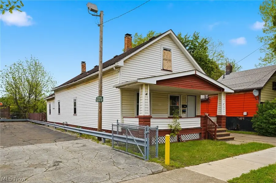 6511 Fullerton Avenue, Cleveland, OH 44105 - #3