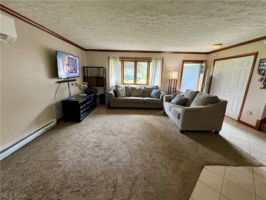 126 Valley Forge Circle, Elyria, OH 44035 - #2