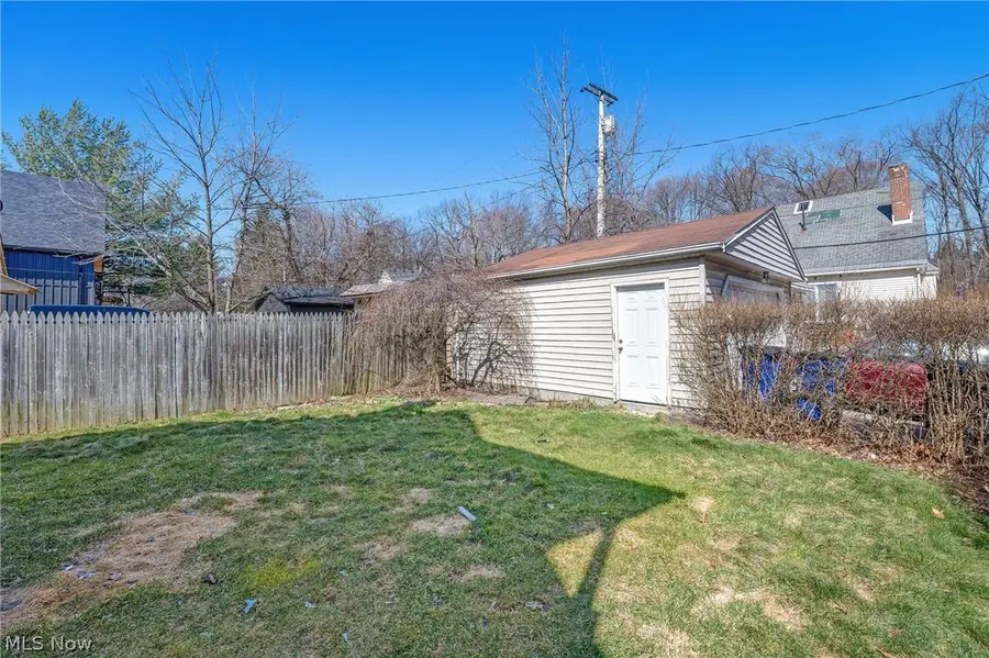 3900 Muriel Avenue, Cleveland, OH 44109 - #3