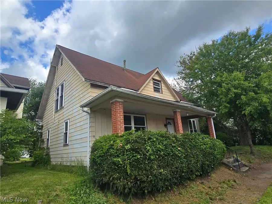 413 N 9th Street, Coshocton, OH 43812 - #3