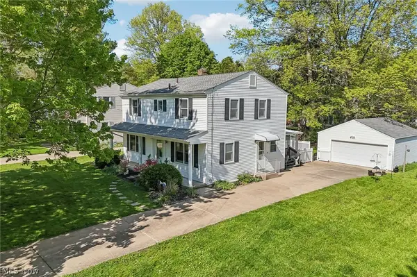 437 Stratford Road, Fairlawn, OH 44333