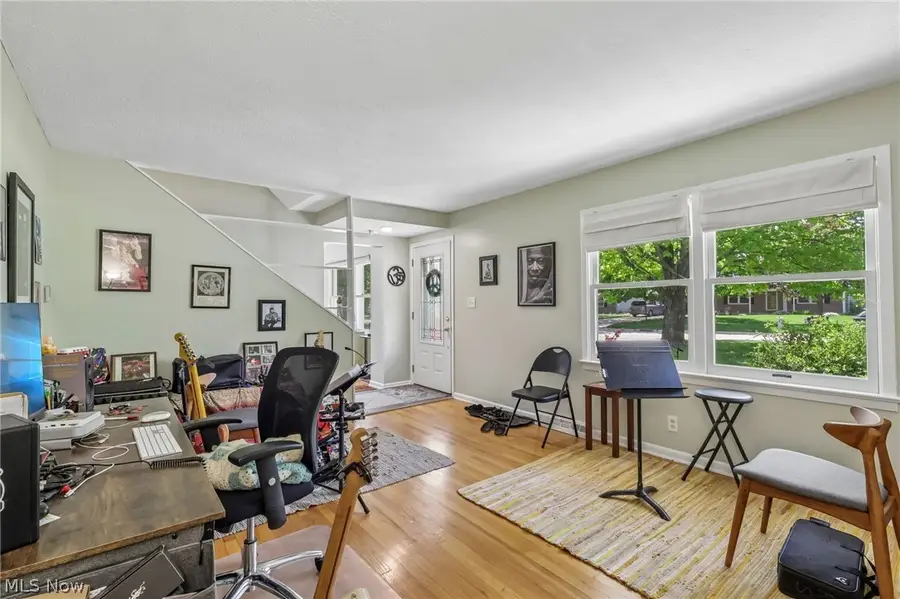 437 Stratford Road, Fairlawn, OH 44333 - #3