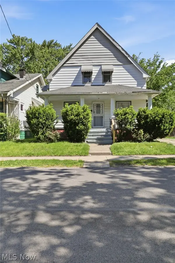 13913 Chapelside Avenue, Cleveland, OH 44120