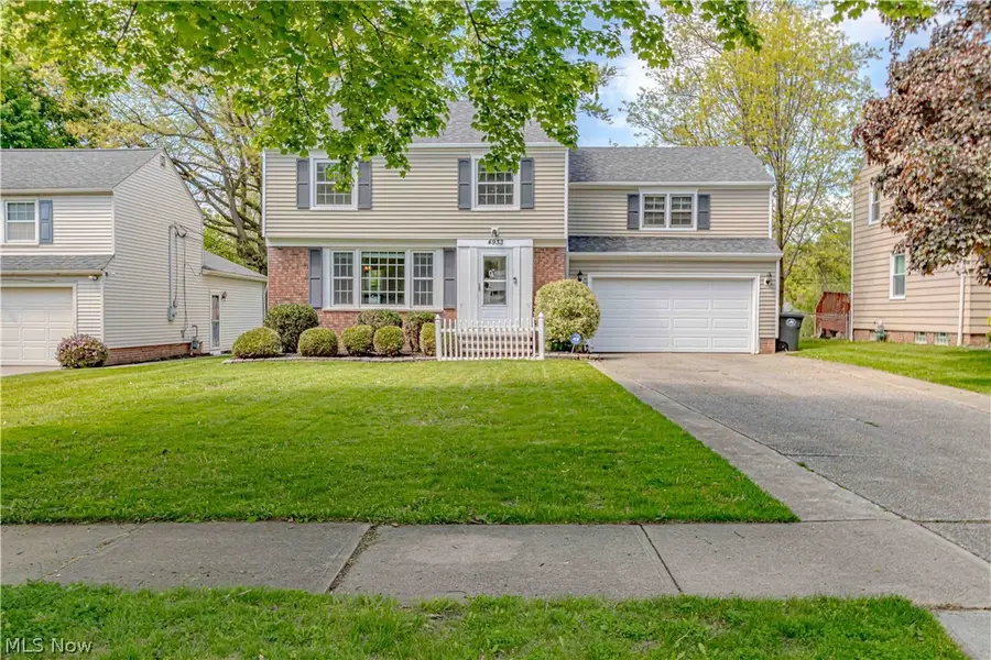 4933 Fairlawn Road, Lyndhurst, OH 44124 - #2