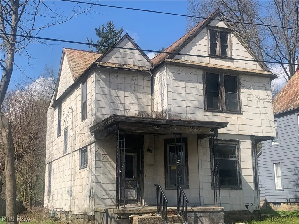 636 E Perry Street, Salem, OH 44460 - #1
