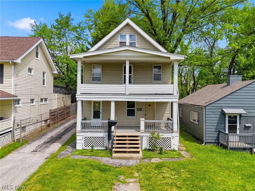13611 Beachwood Avenue, Cleveland, OH 44105 - #1