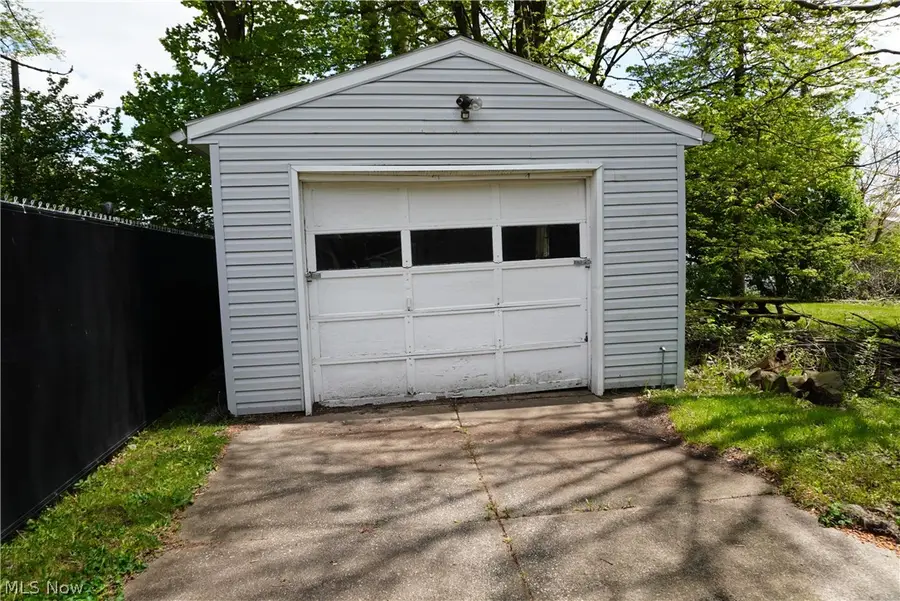 483 17th Nw Street, Barberton, OH 44203 - #2