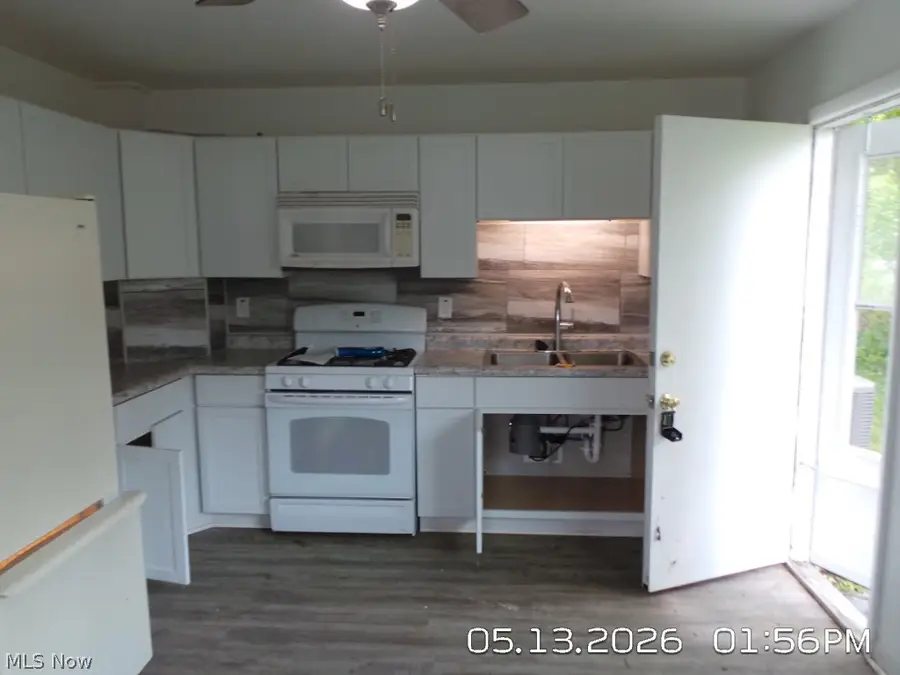 1215 E Farwell Street, Sandusky, OH 44870 - #2