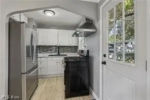11804 Kensington Avenue, Cleveland, OH 44111 - #2
