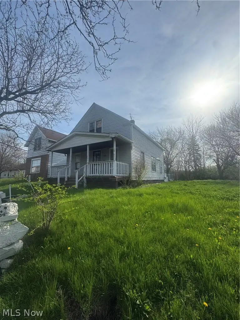 3843 E 78th Street, Cleveland, OH 44105 - #3