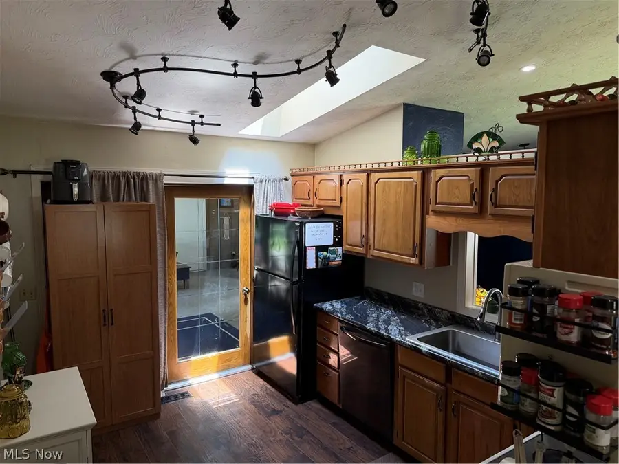 634 Georgetown Avenue, Elyria, OH 44035 - #2