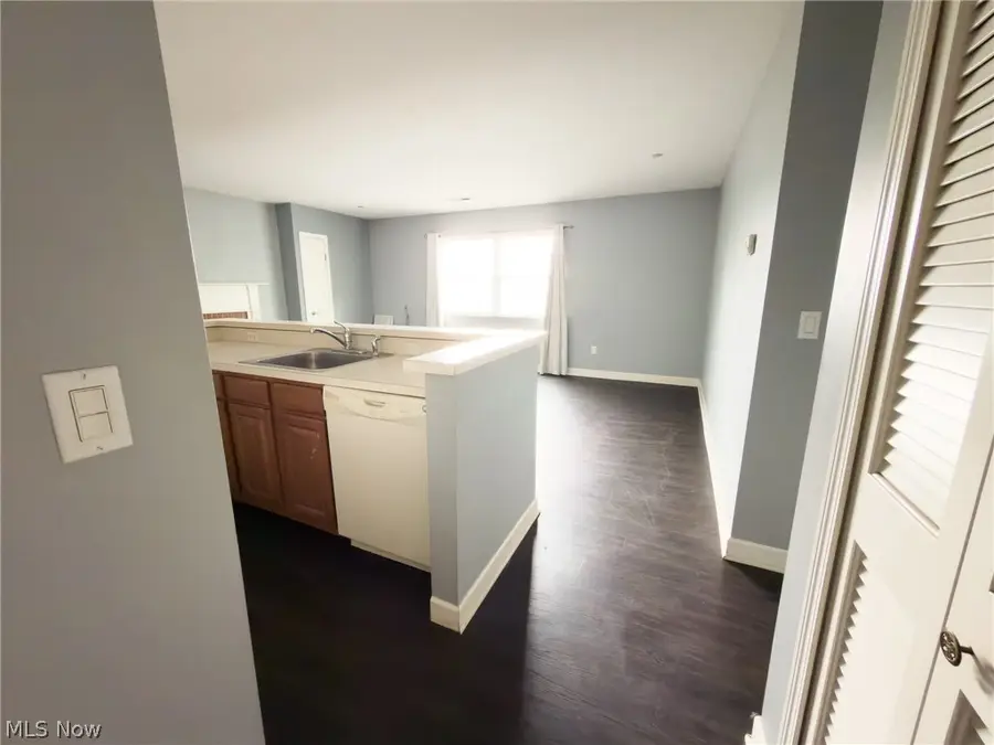 2885 Pease Drive #309, Rocky River, OH 44116 - #3