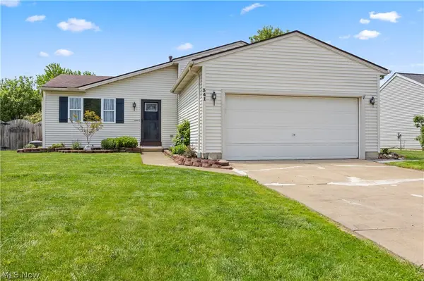 341 Sandpiper Avenue, Elyria, OH 44035