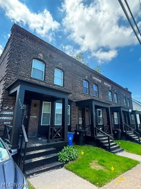 7112 Ottawa Road, Cleveland, OH 44105