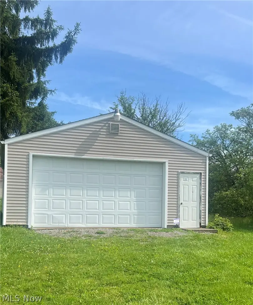740 E Philadelphia Avenue, Youngstown, OH 44502 - #3