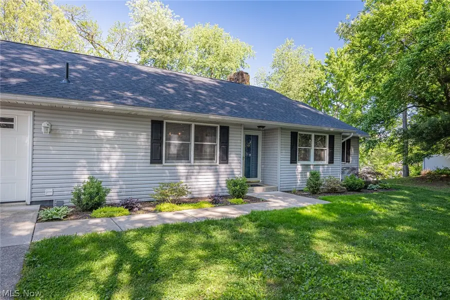 1270 Dehart Avenue, Coshocton, OH 43812 - #2