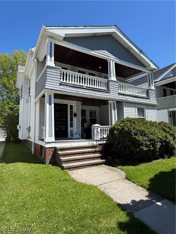 1575 Orchard Grove Avenue, Lakewood, OH 44107