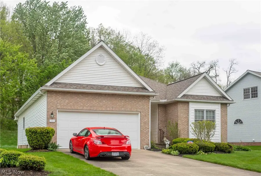658 Ridgecliff Street #6, Tallmadge, OH 44278 - #3